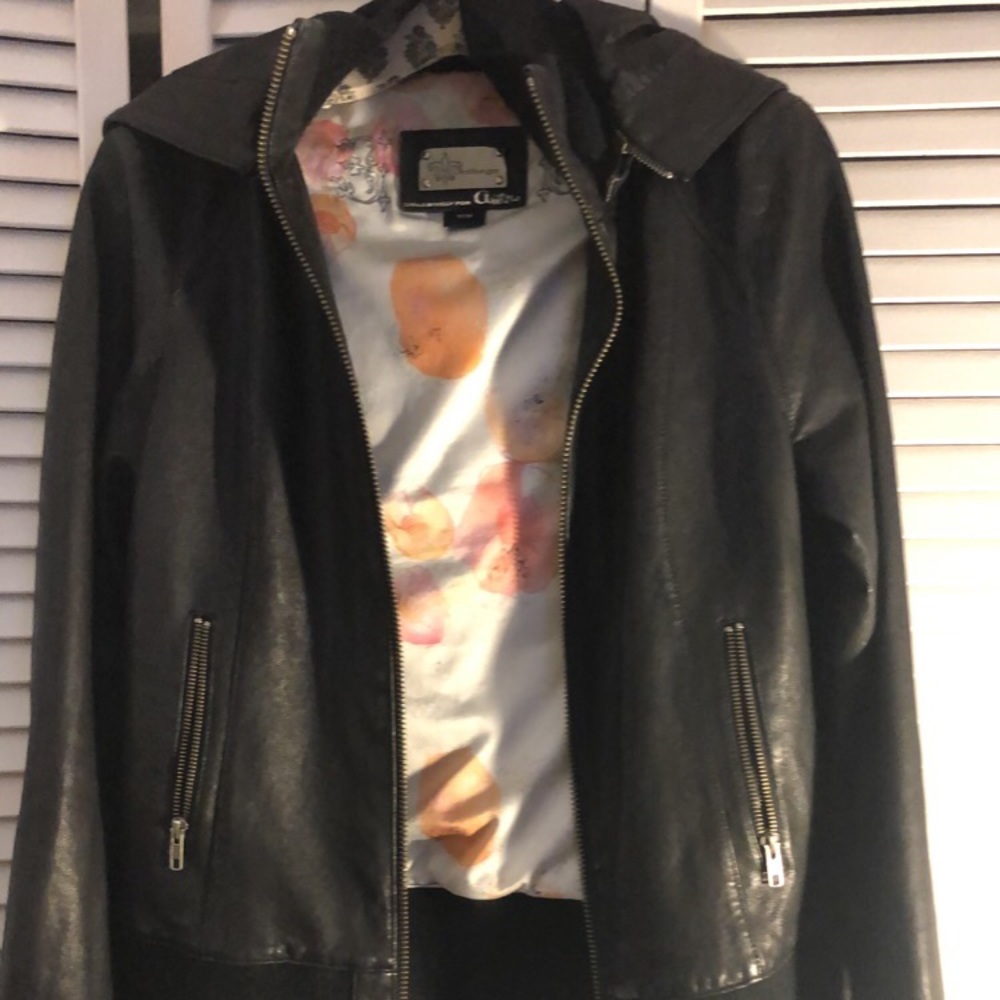 Beautiful Lambskin Leather Jacket from Aritzia